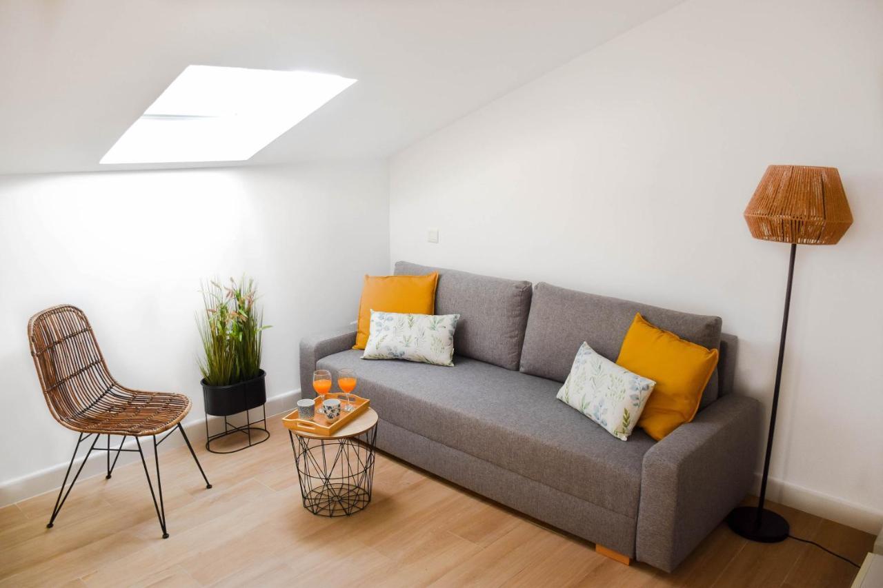Holidays2Malaga Trinidad Renovated 1 Bedroom Penthouse Close To City Center Málaga Exterior foto