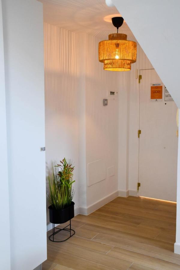 Holidays2Malaga Trinidad Renovated 1 Bedroom Penthouse Close To City Center Málaga Exterior foto
